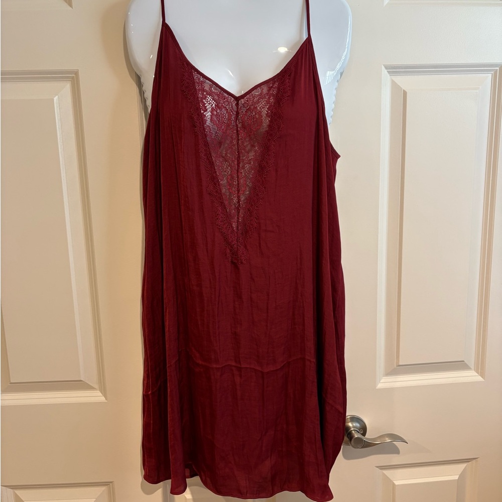 Soma Red Lace-Trim nightgown